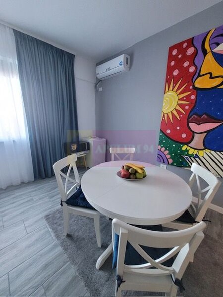 Apartament in prima linie parter cu vedere la mare.